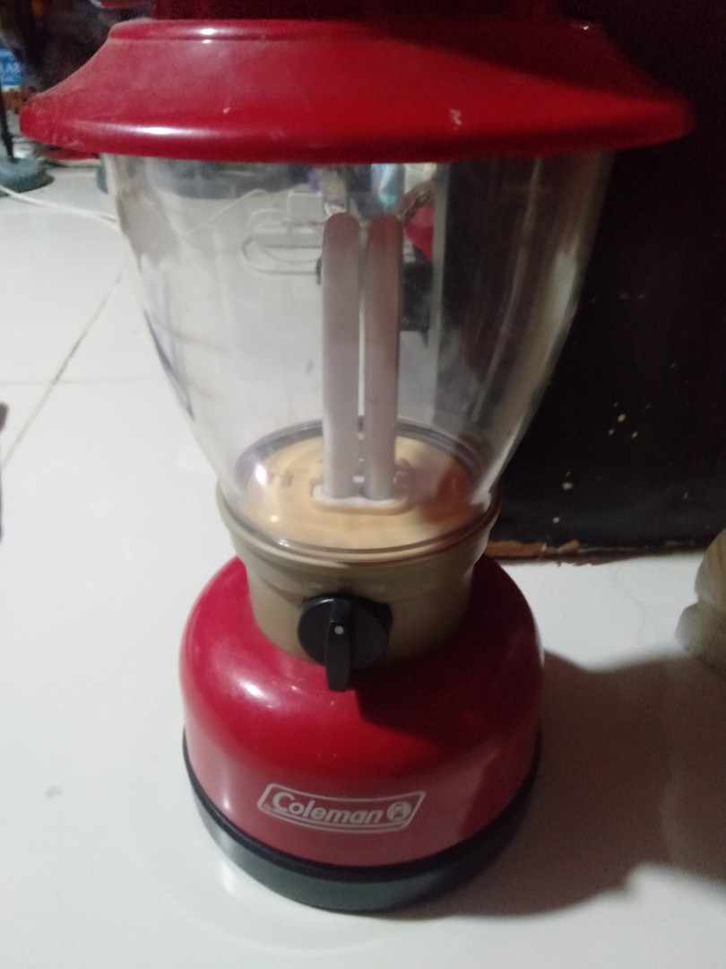 coleman battery lantern