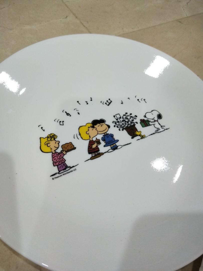Corelle Corningware Snoopy Plates, Furniture & Home Living, Kitchenware ...