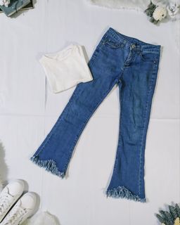 (Category: ) located in . Submitted by aiaustyleloft (Listing ID 1097725852, Image 1). Description: .