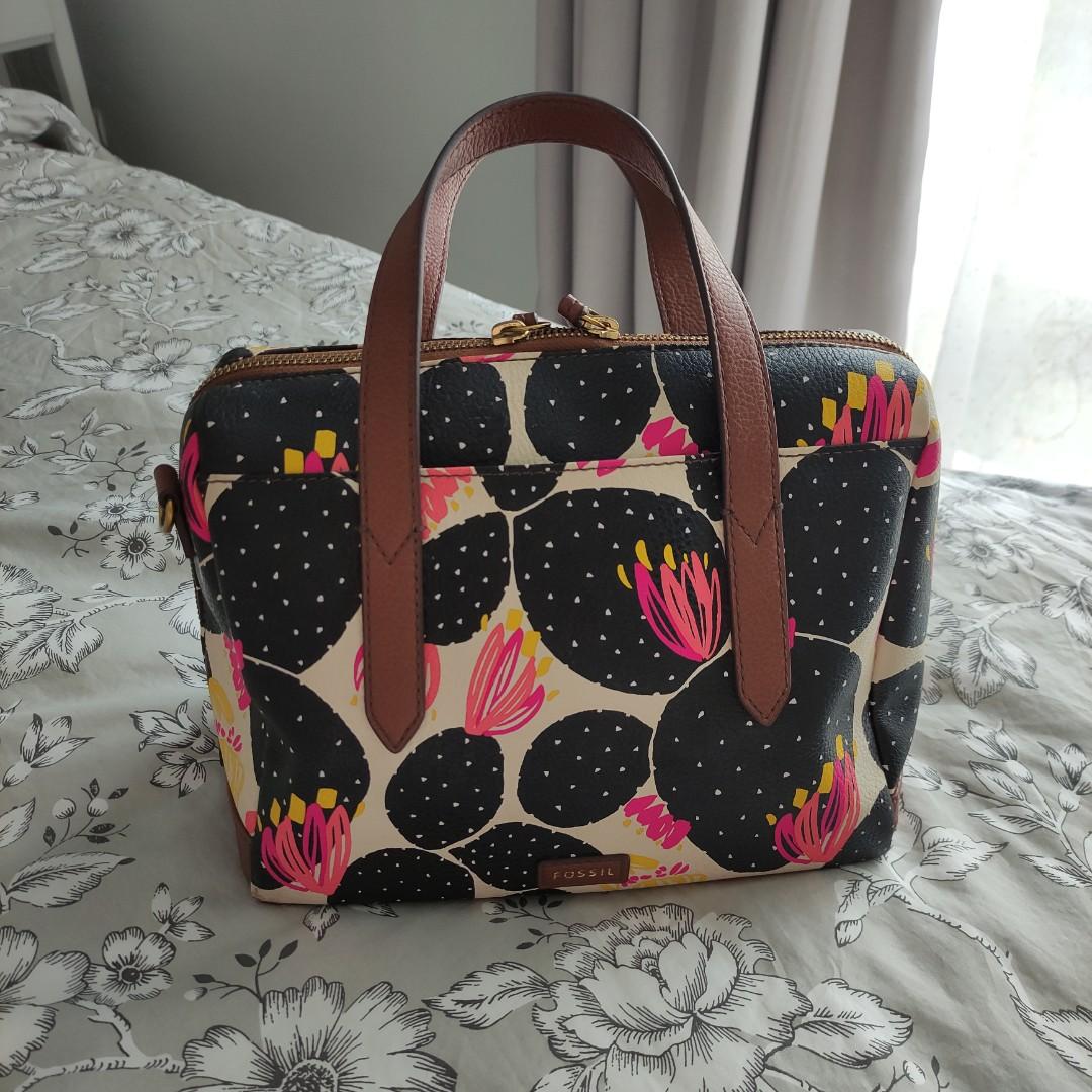 fossil hand bag rare items hailey satchel floral