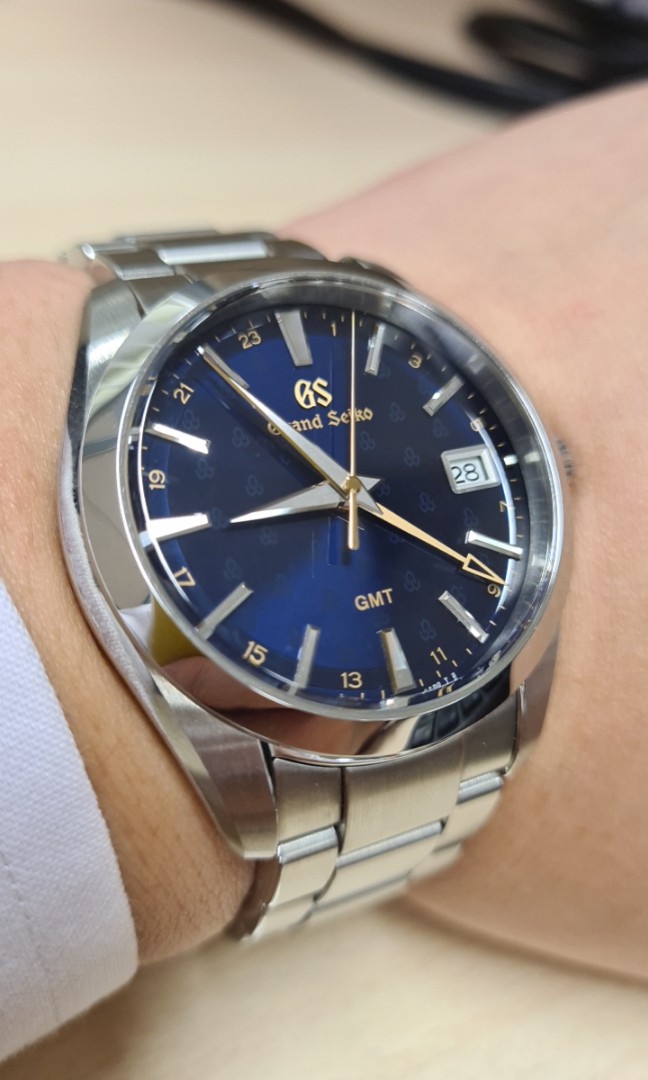 Grand Seiko SBGN009, Luxury, Watches on Carousell