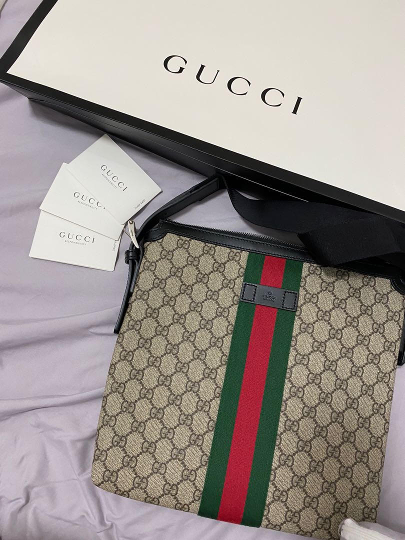 Gucci Beige GG Supreme Canvas Web Flat Messenger bag Gucci