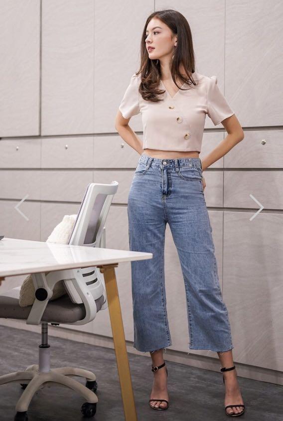 Straight cut high waisted jeans Clearance