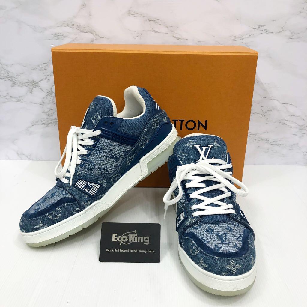 Original Authentic Louis Vuitton Sneaker shoes for Men Luxury Branded, Men's  Fashion, Footwear, Sneakers on Carousell