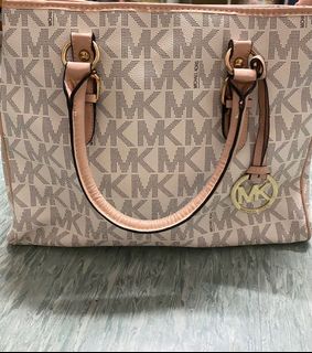 （分類：）位於 。 由 kittykittycatcatlove 提交（商品編號 1097741426，圖片 1）。簡介： 。