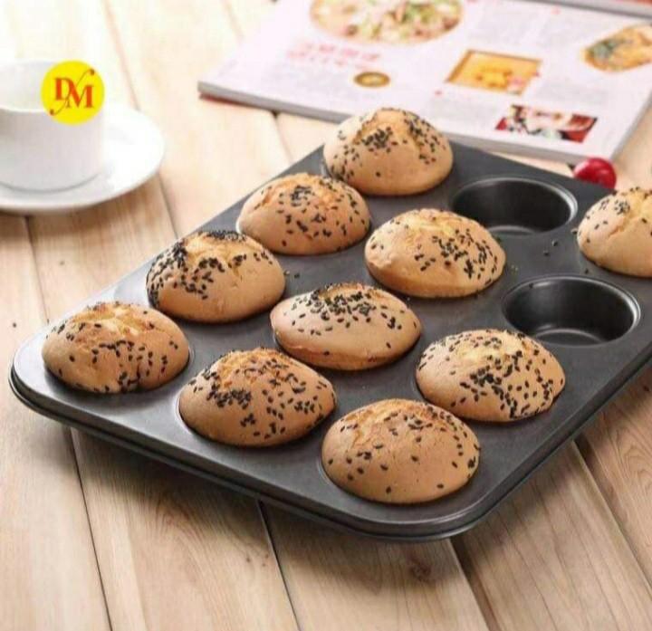 Muffin Molder / Cupcake Pan (Category: Bakeware) located in Quezon City. Submitted by marieleone (Listing ID 1097645711, Image 2). Description: Item availability may be on hand or depends on stocks supply. Item, if not available, will be pre-ordered. Some items are fast-moving/easily sold. I suggest no rush shipping please. No worries if item is on hand, buyer can book same day delivery right away..