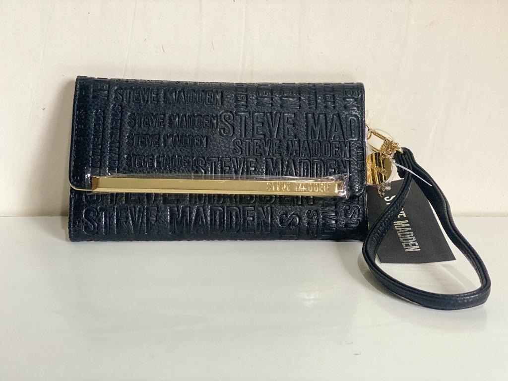 New Steve Madden Black Leather Logobar Trifold Wallet Wristlet 44 Sale Women S Fashion Bags Wallets Wallets Card Holders On Carousell