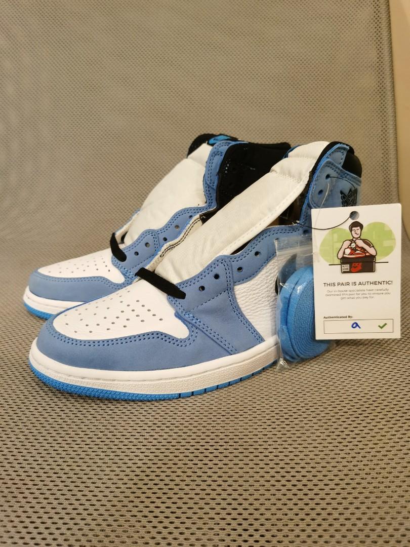 Nike air jordan 1 retro high University blue black size us 9.5, Fesyen Pria, Sepatu , Sneakers 