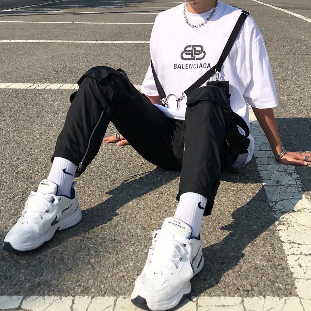 Air monarch best sale outfits