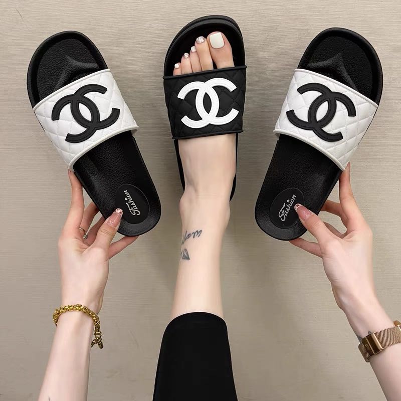 Quality Chanel Womens Slides in Victoria Island - Shoes, Michael Dike |  Jiji.ng