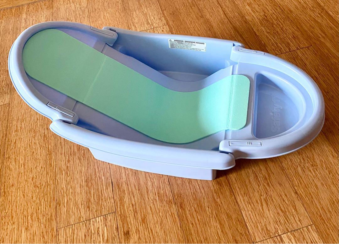 Safety 1st baby bath tub (foldable), Babies & Kids, Bathing & Changing