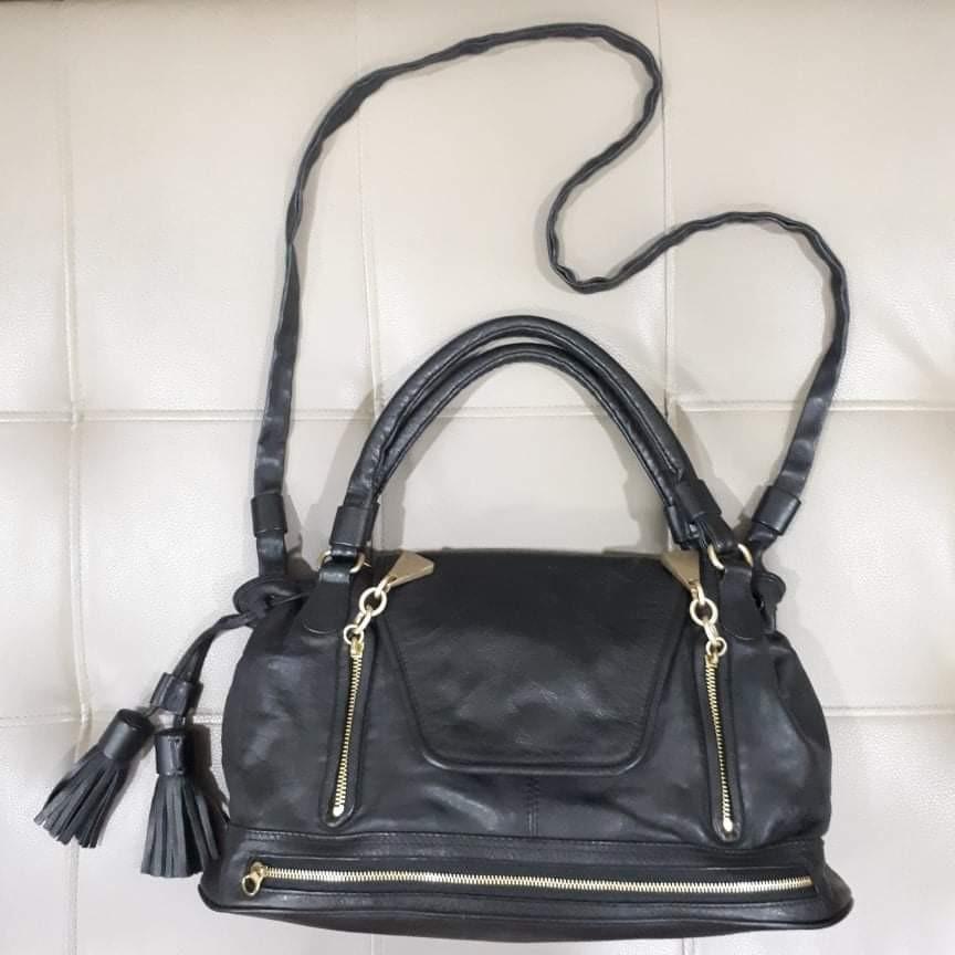 See By Chloe Two Way Bag (Category: Luxury Bags & Wallets) located in Taguig. Submitted by esa.agustin (Listing ID 1097769580, Image 2). Description: Original See By Chloe black soft leather two way bag. With dust bag. Made in Morocco..