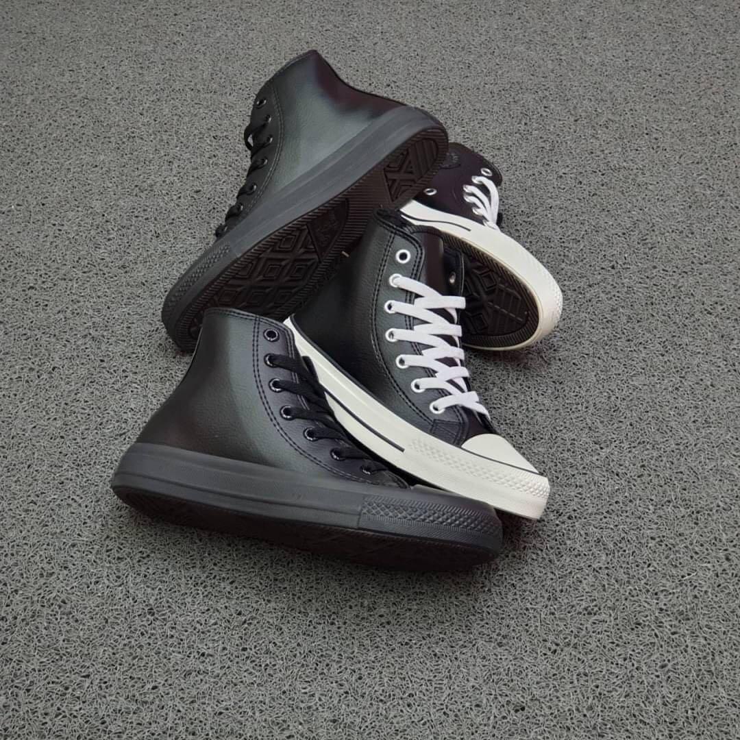 Converse all star kulit hitam shop