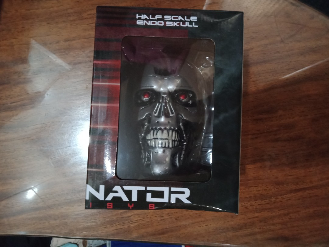 Terminator Genisys T-600 Half Scale Endo Skull Loot Crate *BOX DAMAGED*