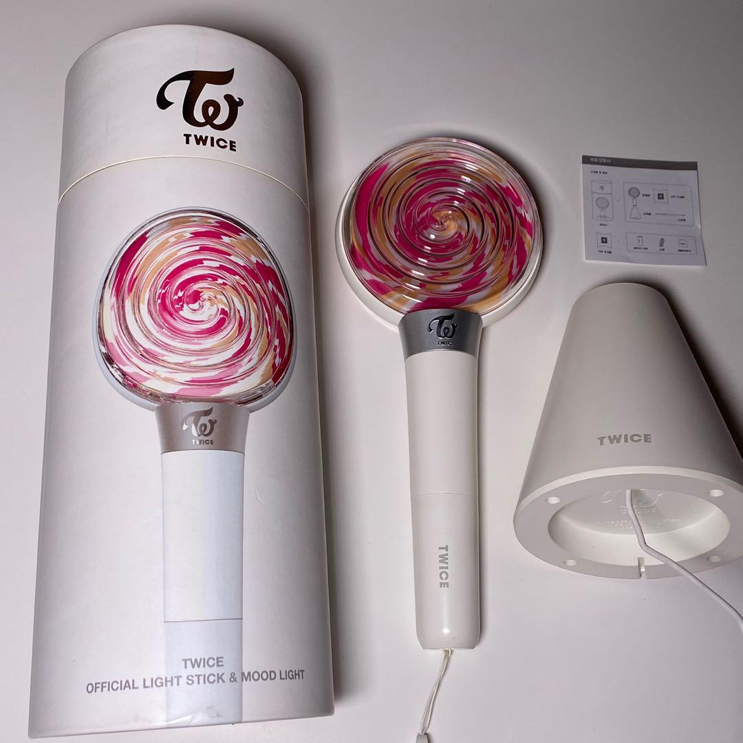 twice candy bong lightstick version 1, Hobbies & Toys, Memorabilia