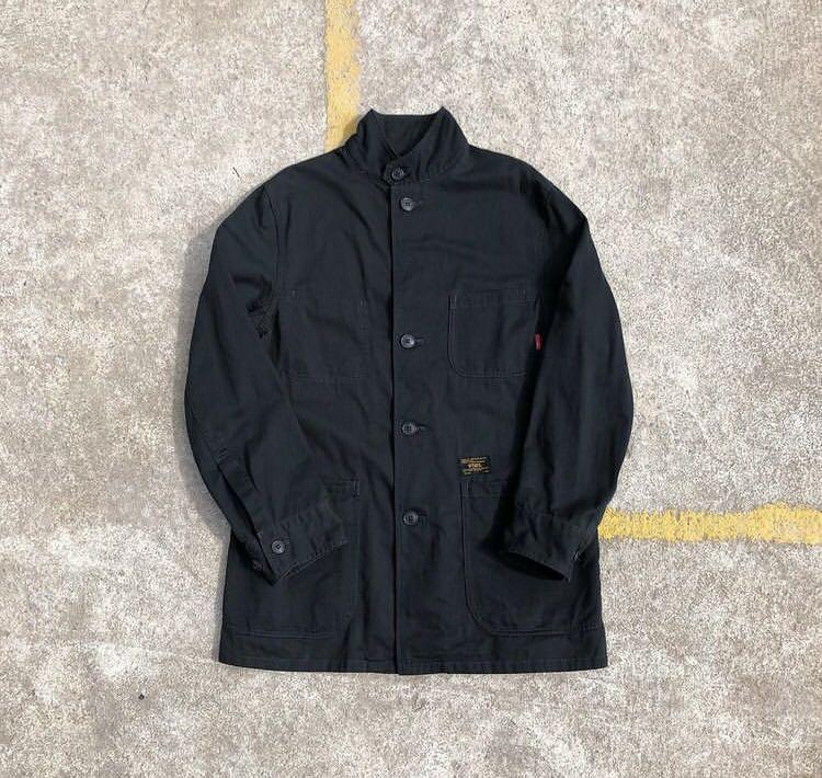 Wtaps shop coat jacket Fesyen Pria Pakaian Baju Luaran di Carousell