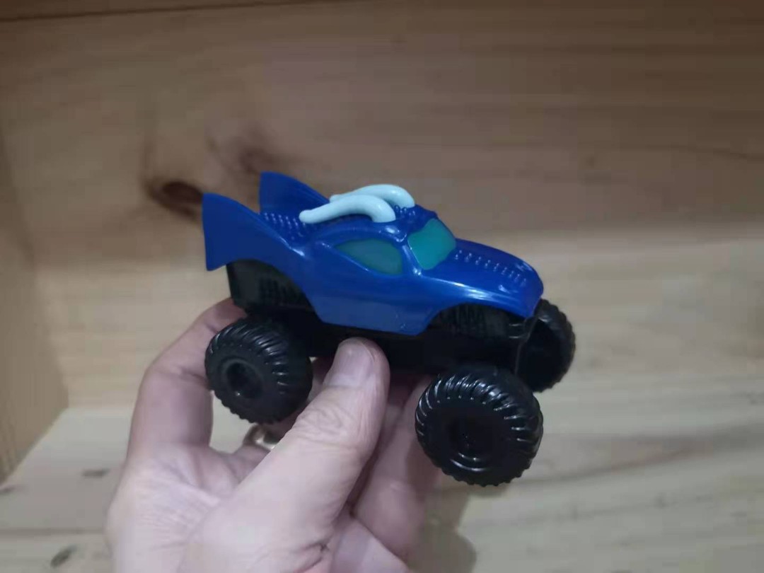 Mcdonalds happy meal monster jam 2019 hotsell