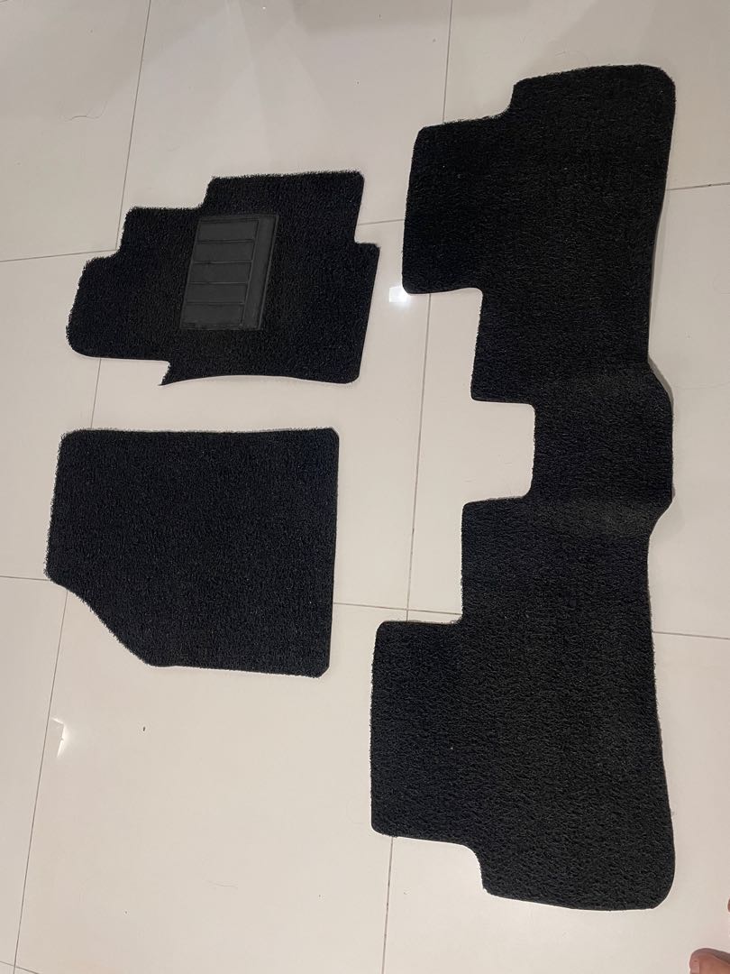 3M floor mat VW Tiguan MK2, Car Accessories, Accessories on Carousell