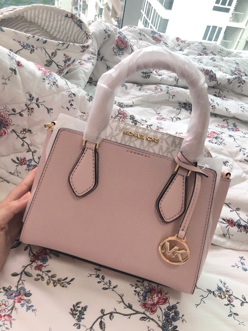 Authentic Michael Kors Daria 2 in 1 Satchel Bag (Pink), Luxury, Bags &  Wallets on Carousell