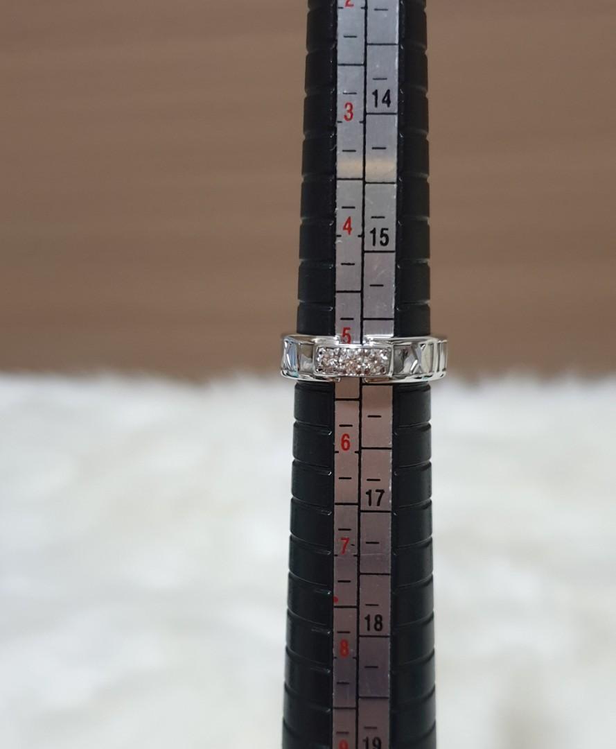 Authentic Tiffany & Co. Ring size 5 (Category: Luxury Accessories) located in Pasig City. Submitted by castlescollections (Listing ID 1092076872, Image 3). Description: authentic tiffany & co size 5 18k white gold with case & box in very good condition.