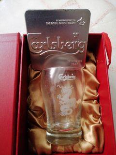 Carlsberg dragon year glass with coaster