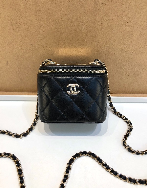 Chanel Trendy Cc Mini Vanity Chain Black Lambskin, Luxury, Bags & Wallets  on Carousell