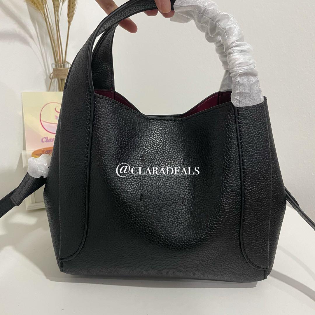 Outfit) Coach Hadley Hobo 21 in Black🖤, Women's Fashion, Bags & Wallets,  Cross-body Bags on Carousell