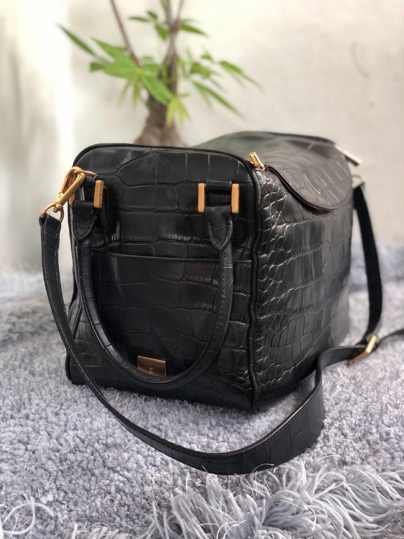 Defaye black sales bag price