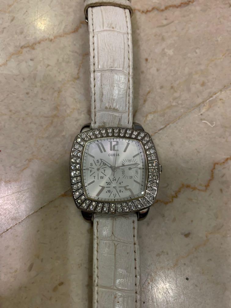 White guess watch online