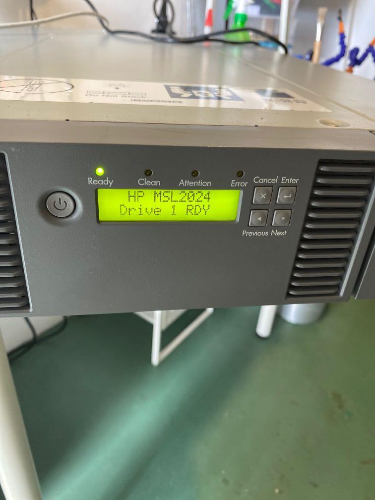 HP StorageWorks MSL2024 Tape Library, Computers & Tech, Office