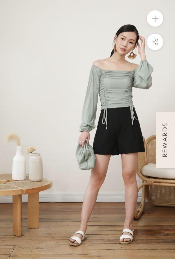 Isabella on sale ruched top