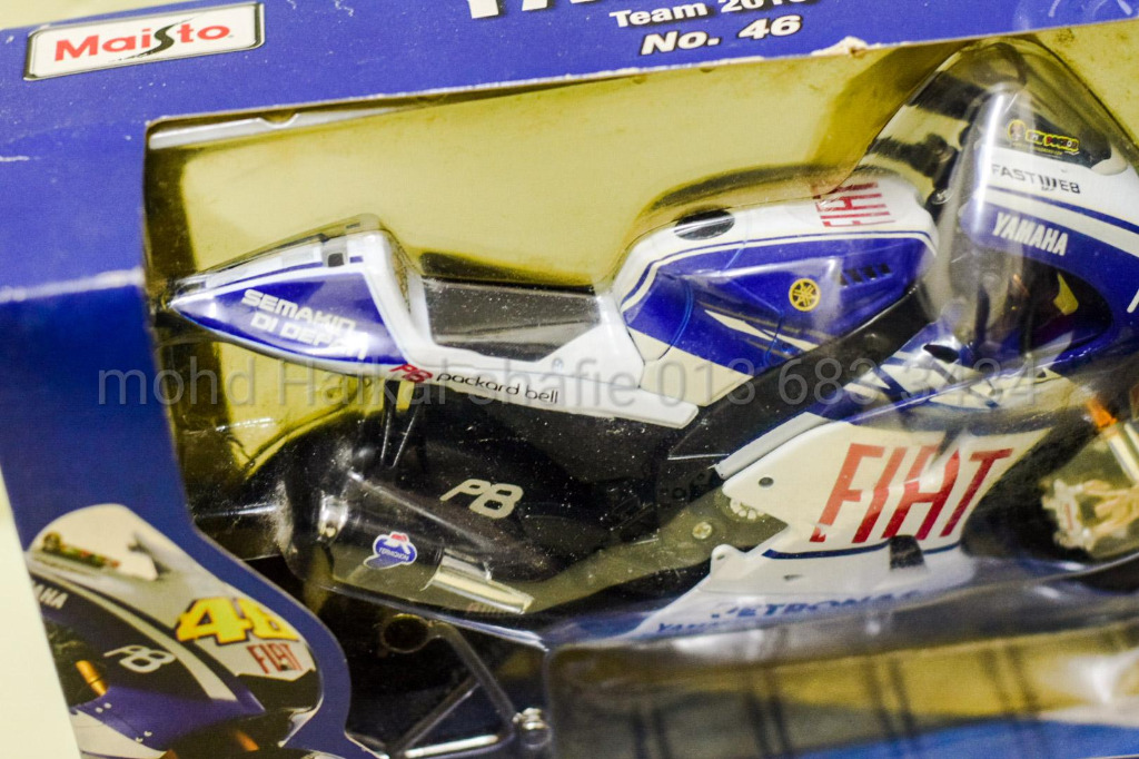 Maisto 1:10 2010 Valentino Rossi #46 Yamaha YZR-M1, Hobbies & Toys,  Collectibles & Memorabilia, Vintage Collectibles on Carousell
