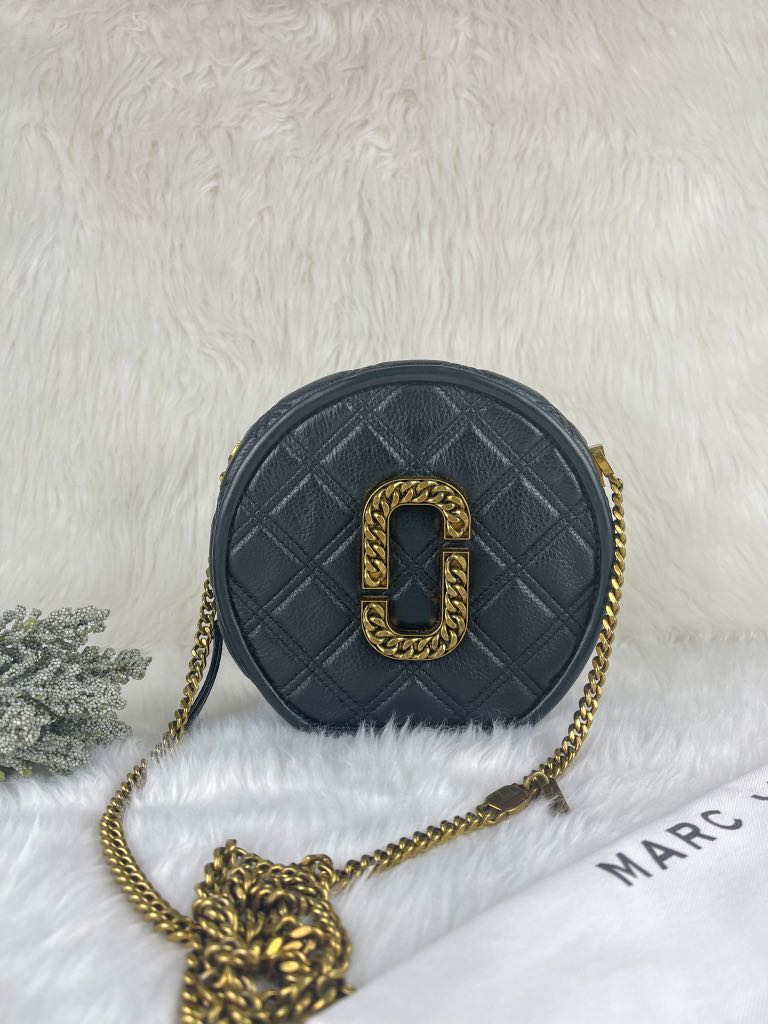 marc jacobs the status round