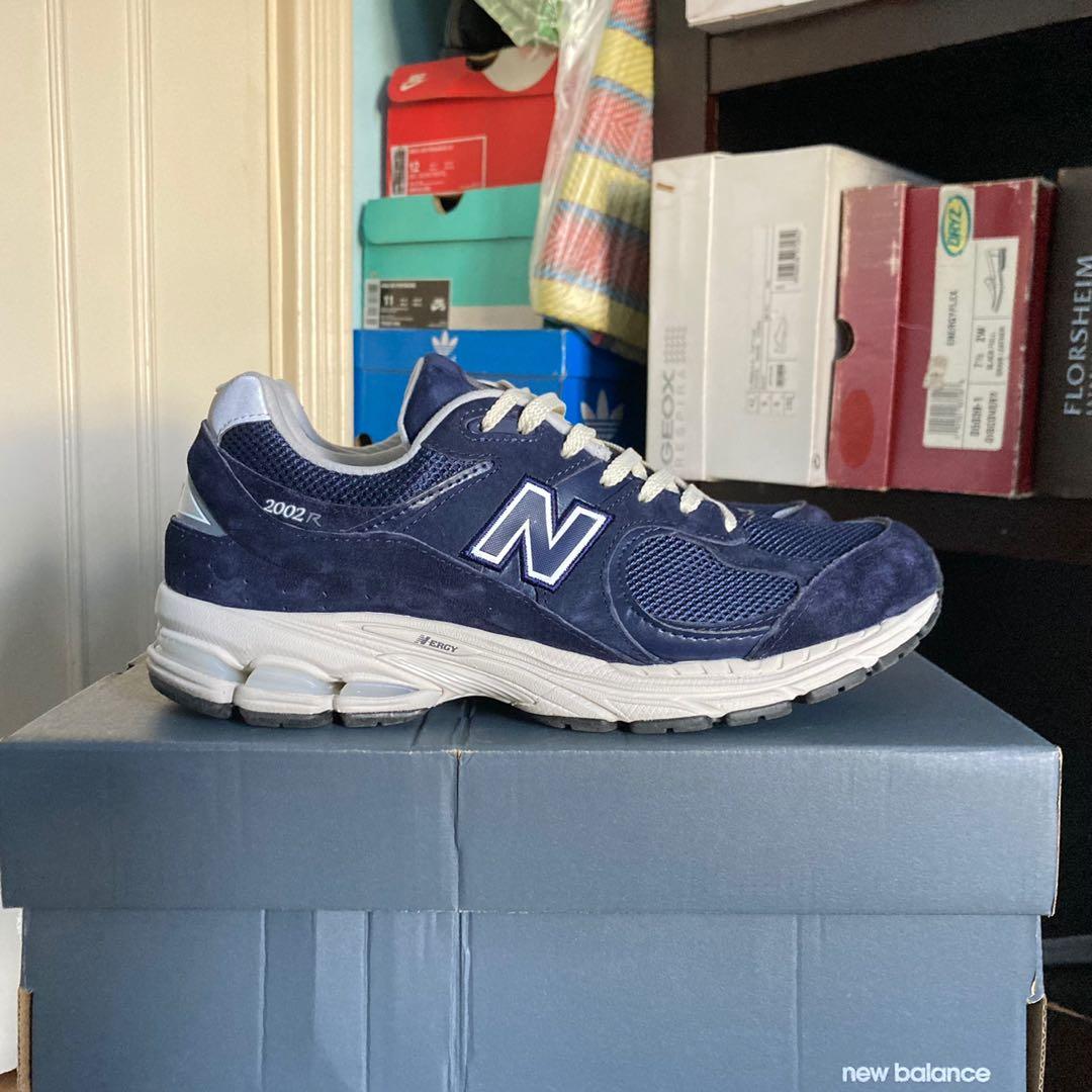 New Balance 2002R Navy Blue, Men's Fashion, Footwear, Sneakers on Carousell