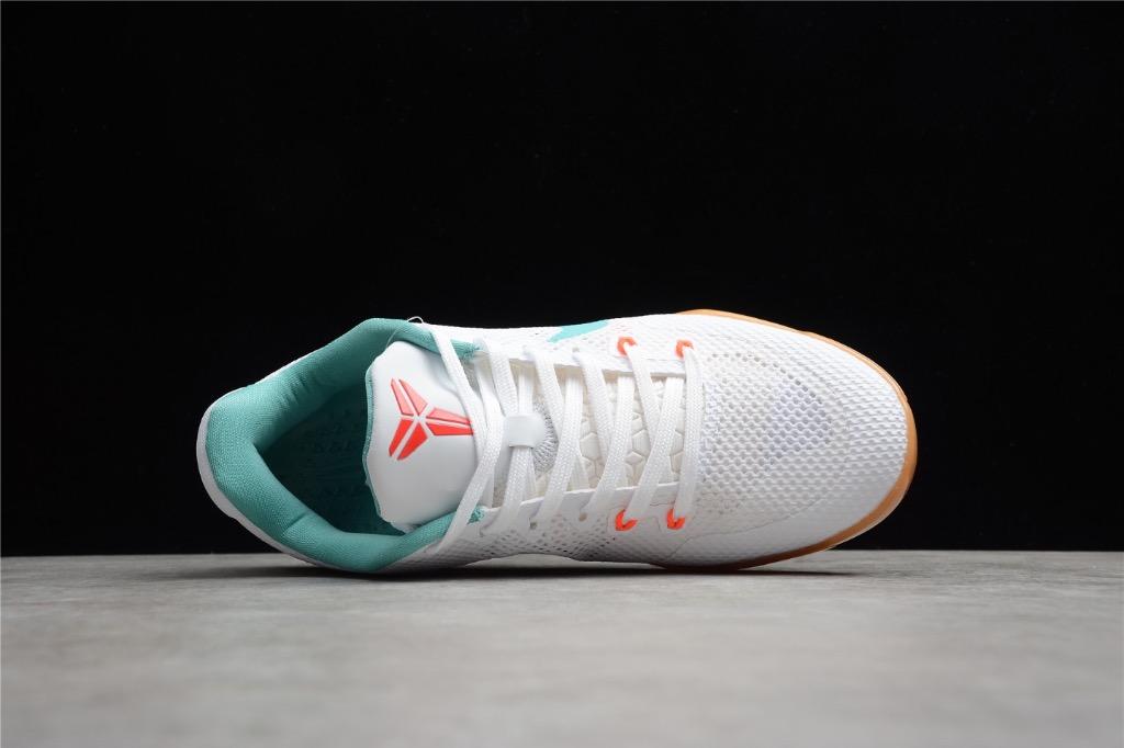 Kobe 11 em low summer best sale