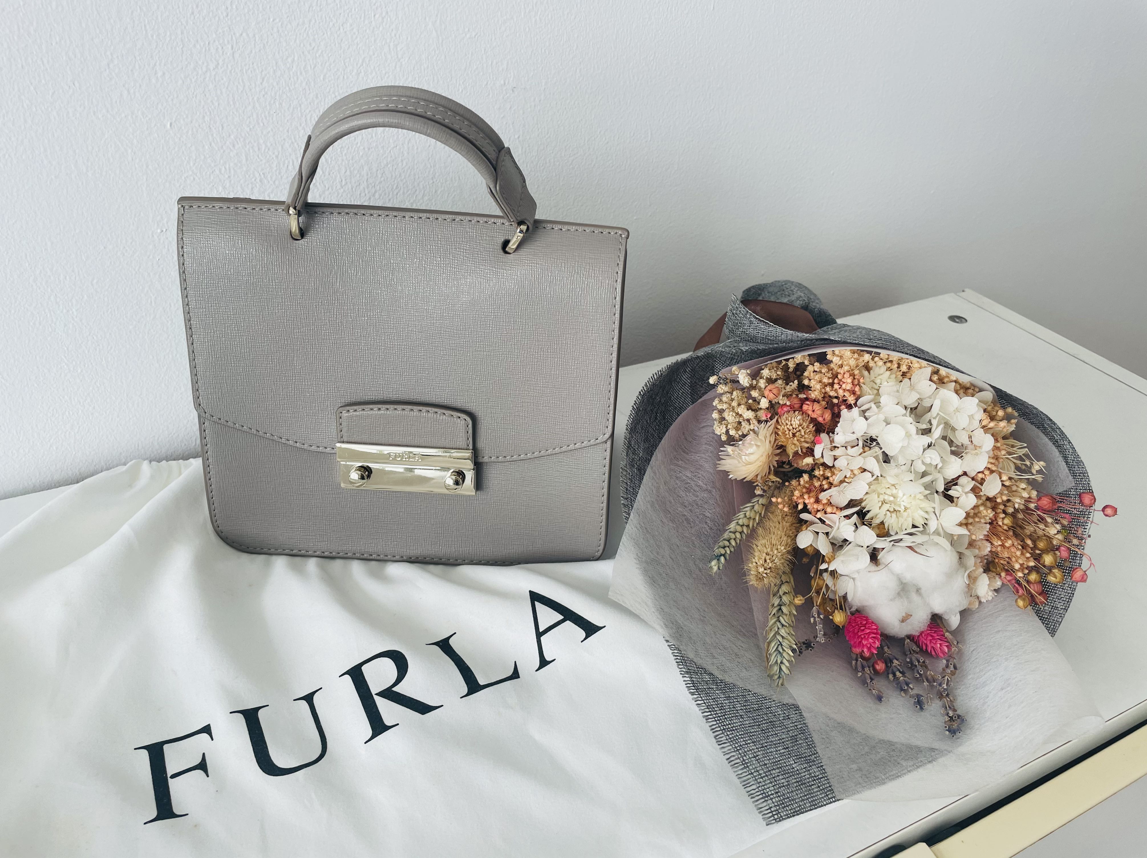 [SALE] Furla Crossbody Bag, Women's Fashion, Bags & Wallets, Crossbody
