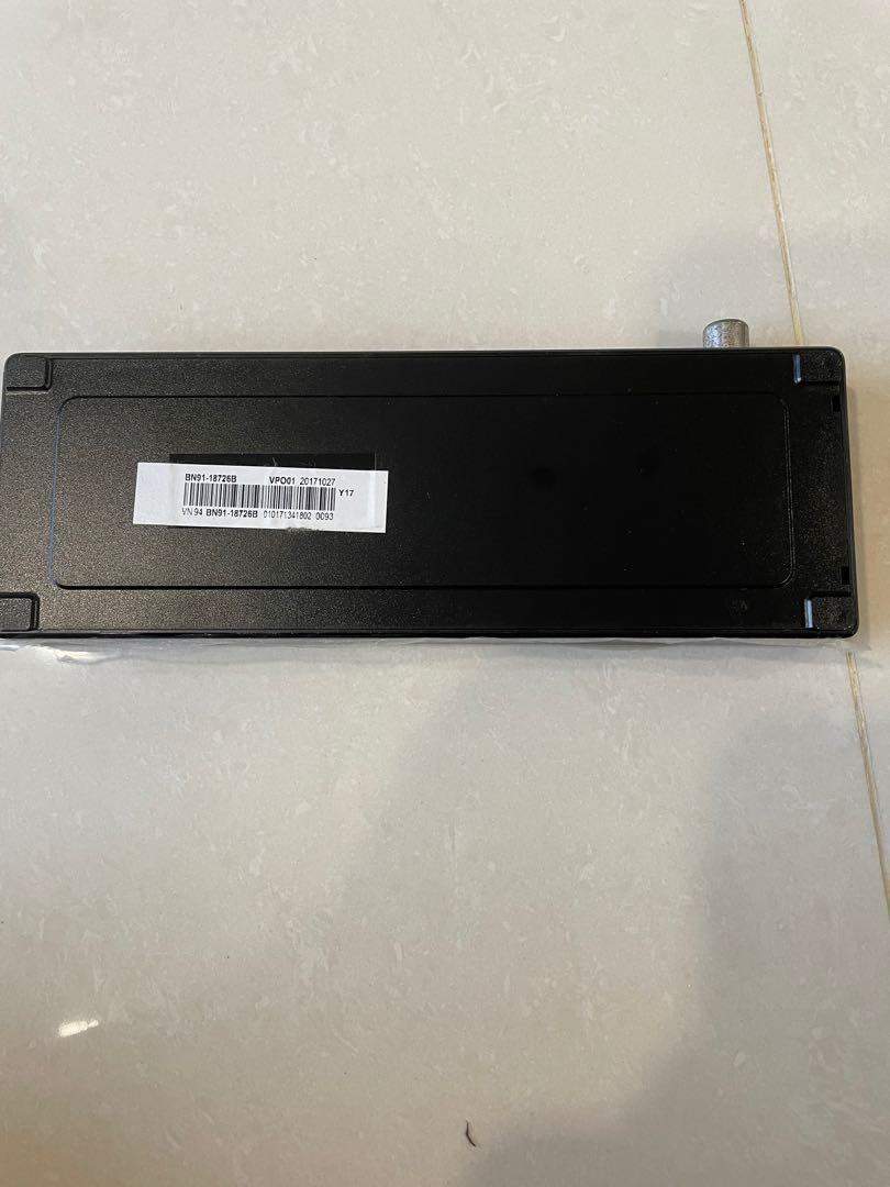 Samsung tv hdmi antenna box come with cables and plug, TV & Home