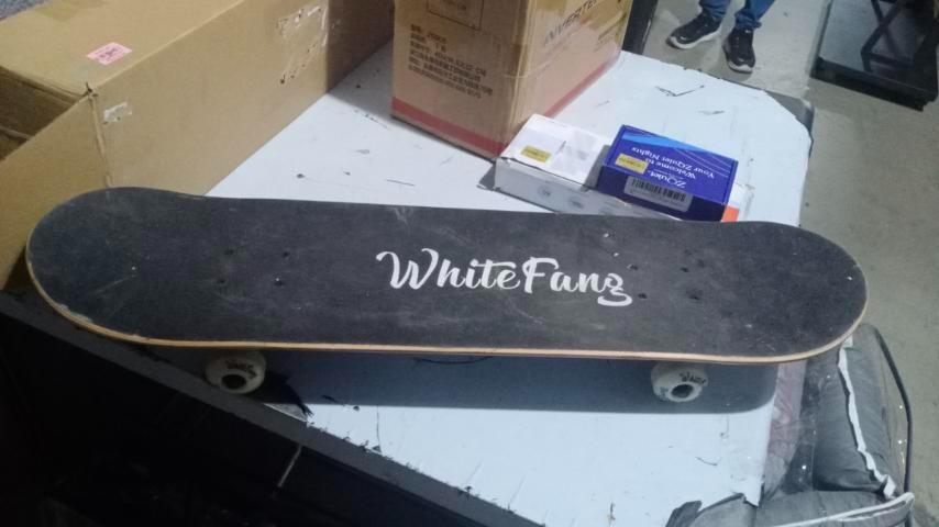 SKATEBOARD AS-IS (Category: Skates, Rollerblades & Scooters) located in Makati City. Submitted by basic_grindz (Listing ID 1091974991, Image 1). Description: WhiteFang Skateboards for Beginners, Complete Skateboard 31 x 7.88, 7 Layer Canadian Maple Double Kick Concave Standard and Tricks Skateboards for Kids and Beginners.