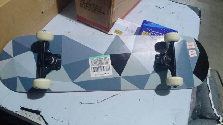 SKATEBOARD AS-IS (Category: Skates, Rollerblades & Scooters) located in Makati City. Submitted by basic_grindz (Listing ID 1091974991, Image 2). Description: WhiteFang Skateboards for Beginners, Complete Skateboard 31 x 7.88, 7 Layer Canadian Maple Double Kick Concave Standard and Tricks Skateboards for Kids and Beginners.