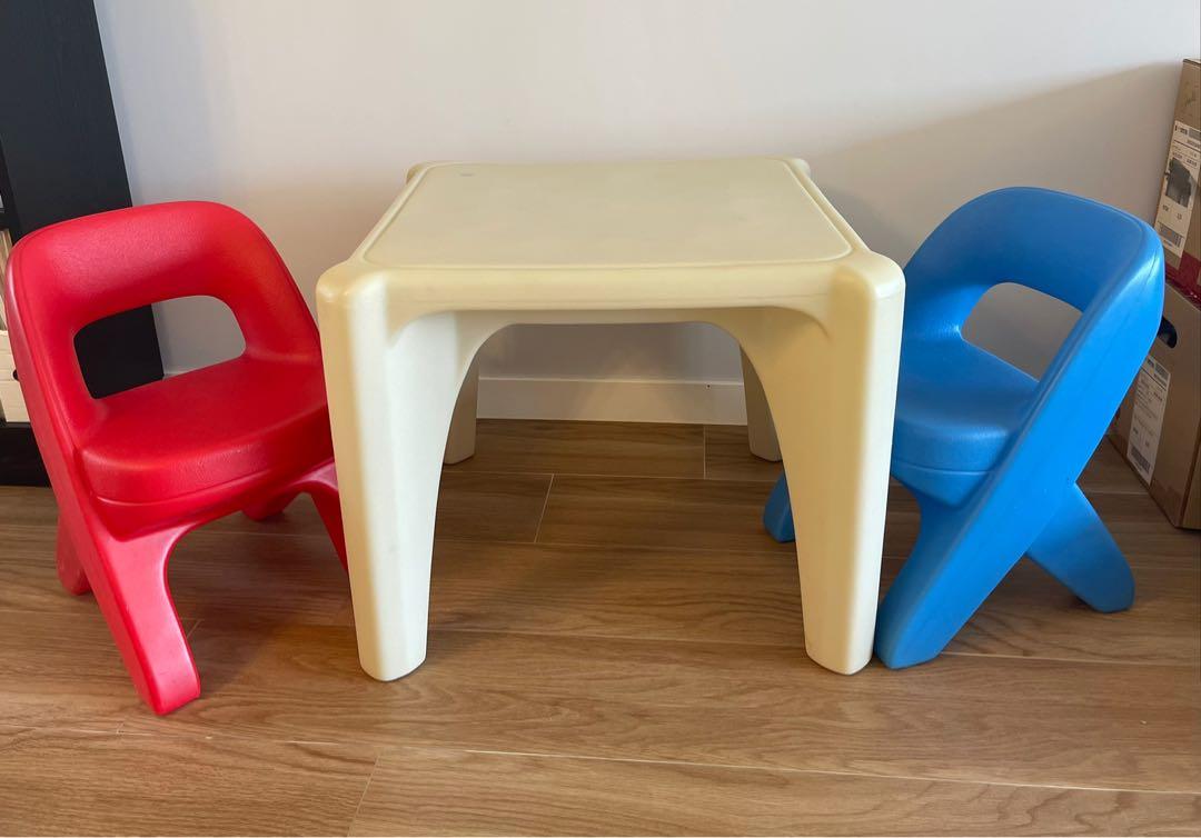step2 table and chair set
