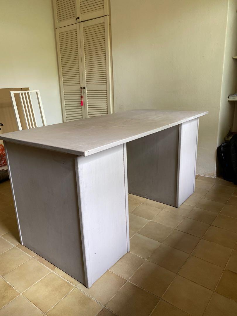 Study Table (Category: Other Home Furniture) located in Singapore. Submitted by ssylim (Listing ID 1091976343, Image 3). Description: Nice office desk. Grey colour With chair. .