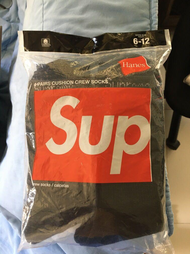 Supreme Socks (Category: Socks) located in Santa Rosa. Submitted by jerano_23 (Listing ID 1091939467, Image 2). Description: Original Supreme Socks 900 pesos per pair Shipping handled by buyer .
