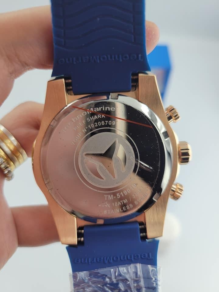 TECHNOMARINE Reef Shark TM 519010 (Category: Men's Watches) located in Malabon City. Submitted by hyruwatchesandaccessories (Listing ID 1092062351, Image 3). Description: TECHNOMARINE Reef Shark TM 519010 ❤️Php 10799 free shipping 🏷Mall price: Php 35k ⌚️48mm ⌚️Swiss made ⌚️Luminuous hands 💦100m water resistance ✔️box ✔️tag ✔️warranty card 💳COD available 📍open for layaway FB page: https://m.facebook.com/hyruwatchesandaccessories/ Instagram: ht
