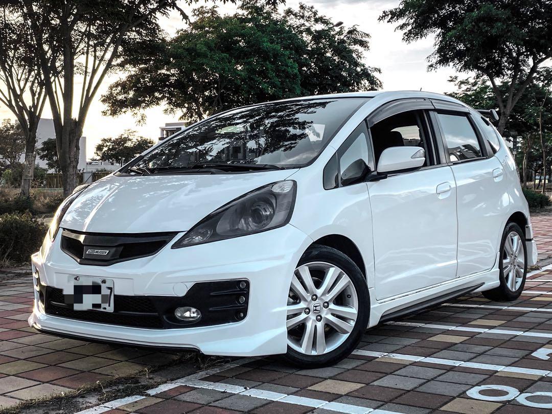 10本田fit 頂級 汽車 汽車出售在旋轉拍賣 10本田fit 頂級 汽車 汽車出售在旋轉拍賣