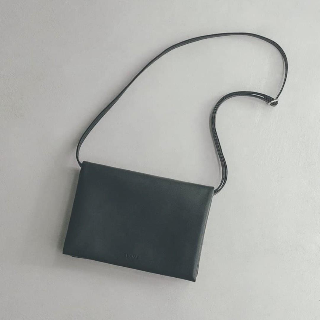 日本代購] CLANE 3ROOM SHOULDER BAG BOOK BLACK, 女裝, 手袋及銀包