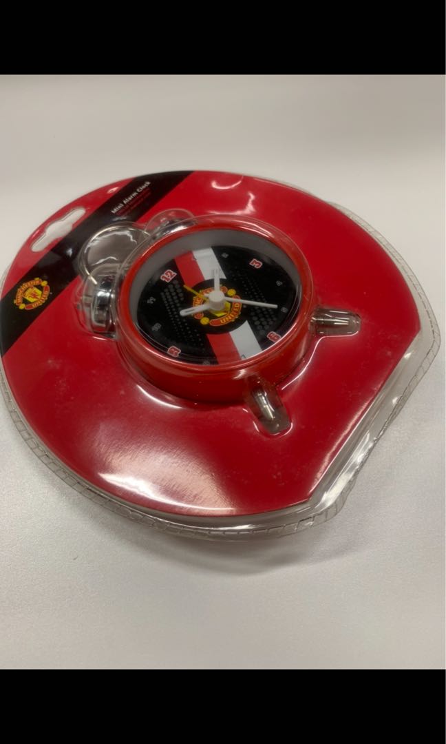 Authentic Manchester United Alarm Clock, Men's Fashion, Watches