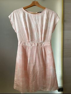 (Category: ) located in . Submitted by clothes1233 (Listing ID 1092216529, Image 1). Description: .