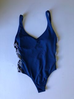 (Category: ) located in . Submitted by camsycloset (Listing ID 1092217023, Image 1). Description: .