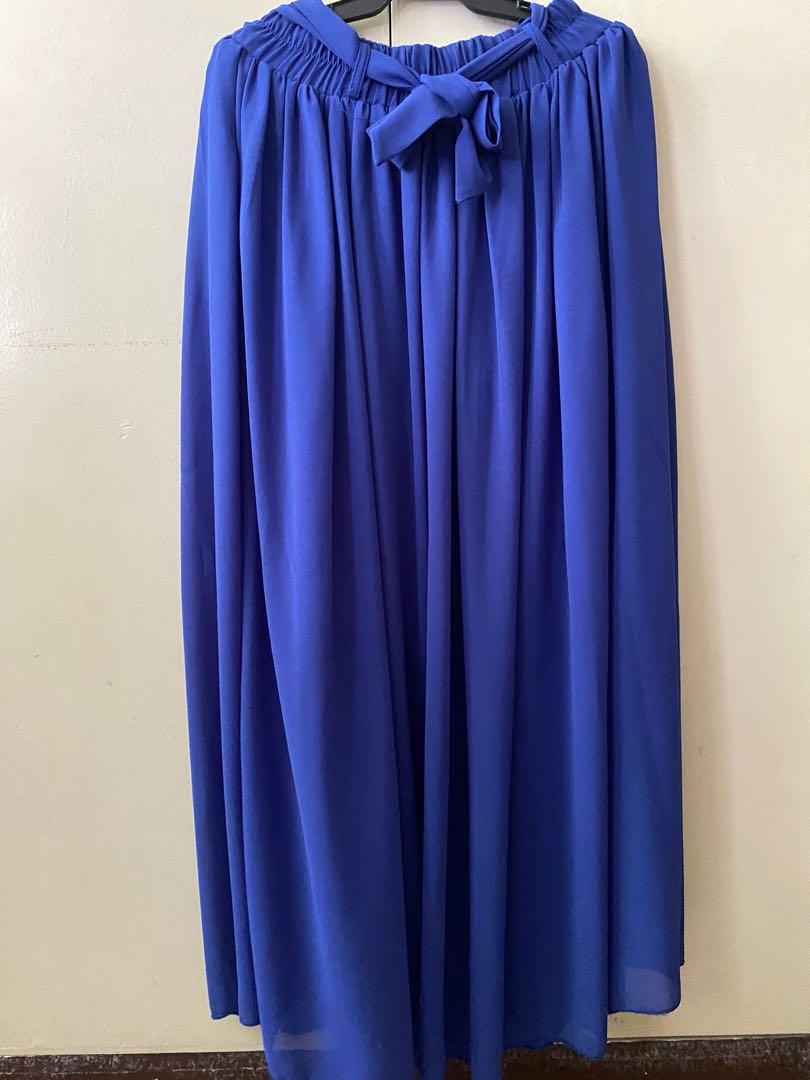 Chiffon double lined Maxi Skirts with Tie Strap Belt (Category: Skirts) located in Paranaque City. Submitted by leemillz (Listing ID 1092246654, Image 1). Description: RFS: decluttering garterized waistbands with fabric ties Colors: royal blue, old rose, nude, navy blue Price: 200/each.