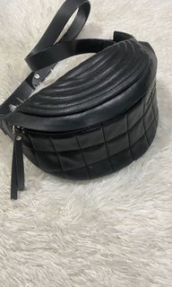 (Category: ) located in . Submitted by fnzstore08 (Listing ID 1092295778, Image 1). Description: .